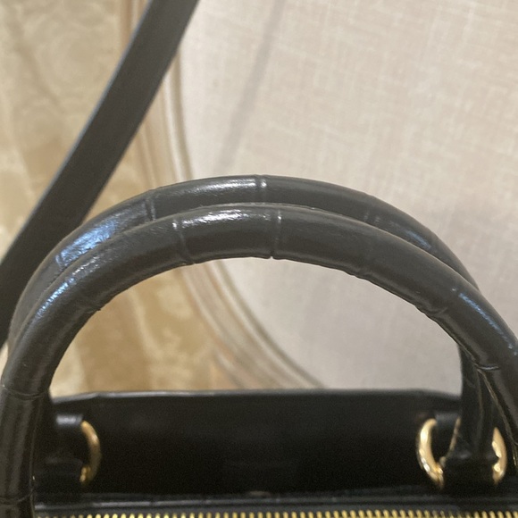 Coach Lillie Carryall with croc embossed detail. - Picture 9 of 16